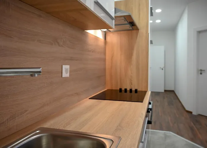 דירה Sara זאדאר